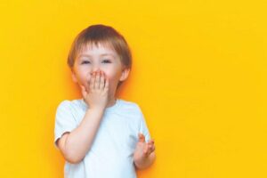 Duracell lança pilha moeda com nova tecnologia de gosto amargo para evitar acidentes