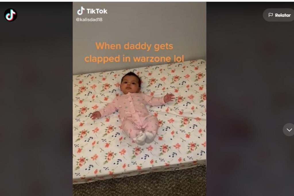 Vídeo da mãe sendo interrompida pelo pai durante momento fofo com a filha