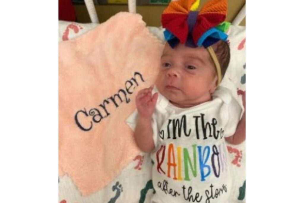 Emily e Robison, pais da criança