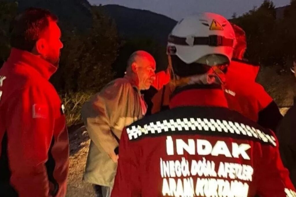 Bayhan Mutlu bebeu além da conta