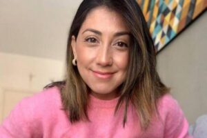 Linda precisou retirar pele e músculo das costas para reconstruir a mama