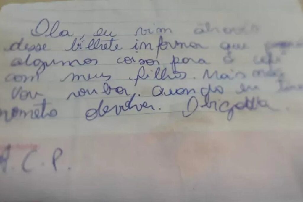 Uma mulher que não tinha dinheiro para pagar comida para os filhos comoveu com atitude