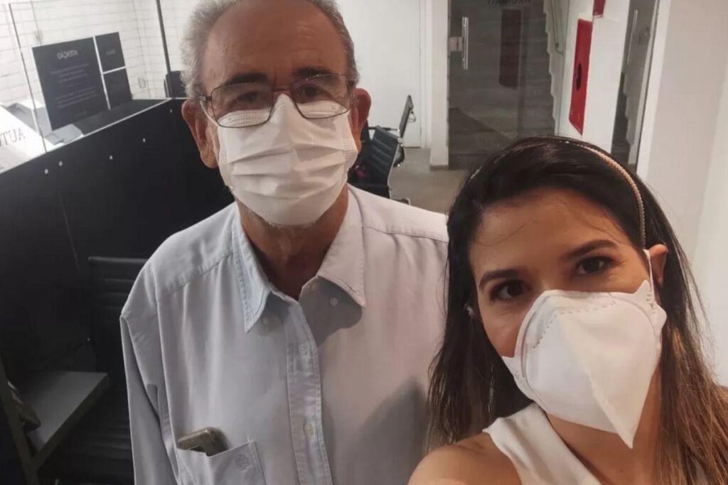 Paula e Guilherme ficaram meses conversando apenas online