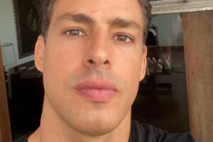 Cauã Reymond ao lado do irmão, Pável Reymond.