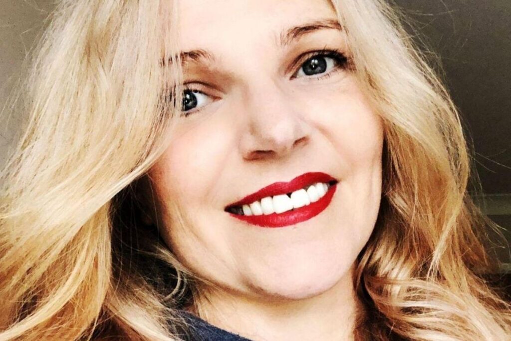 Luana deixa a filha de 12 anos assistir filmes de terror