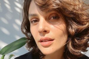 Monica Benini fala sobre decisão de não furar a orelha da filha