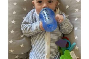 Chloe e a família se fantasiaram de ‘A Família Addams’