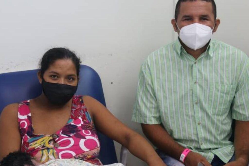 Estéfany nasceu com 7.038 kg e medindo 61 cm