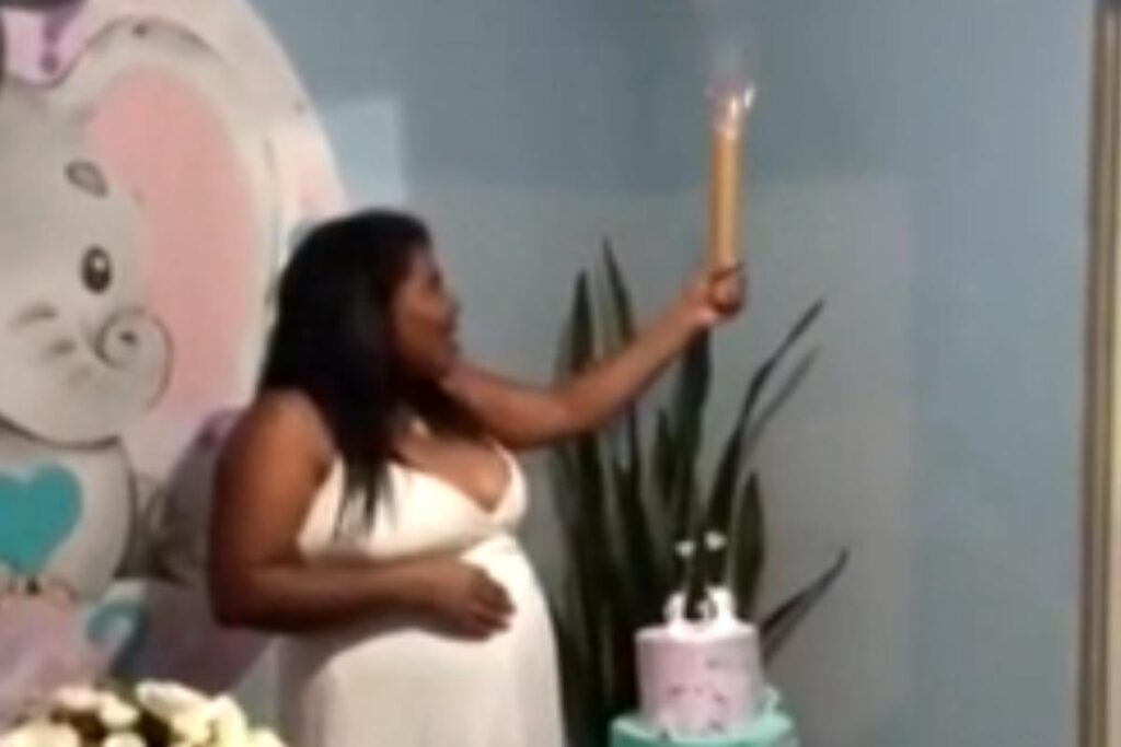 O vestido da grávida pegou fogo durante o chá revelação