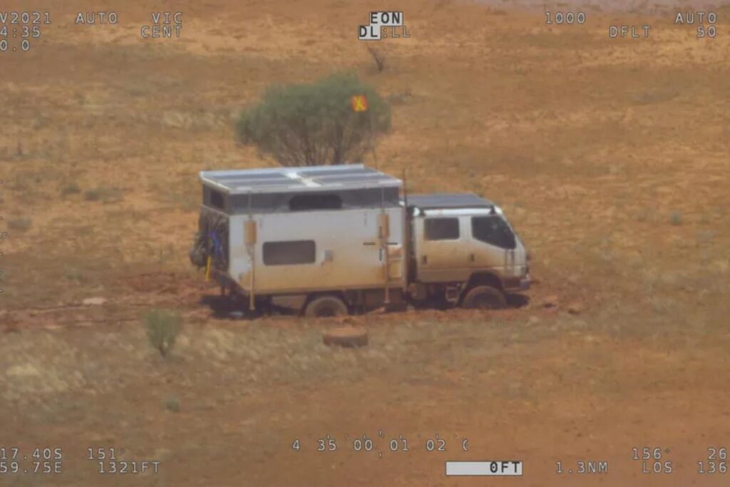 A família ficou atolada em um Motorhome durante 4 dias