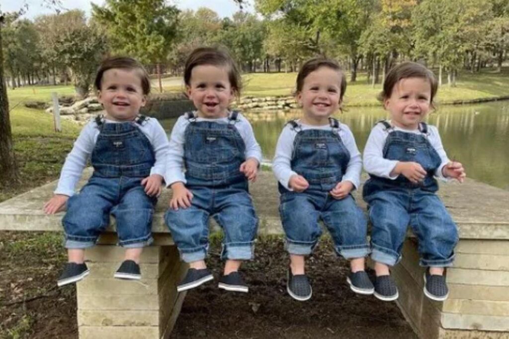 Jenny é mãe de quadrigêmeos idênticos