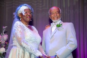 Viúvo se casa aos 85 anos