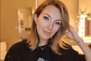 Mãe descobre que vai ter quinto filho após médicos dizerem que o marido ficaria infértil