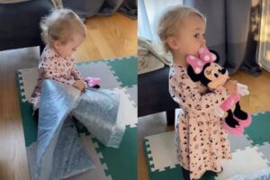 Alice enxuga as lágrimas de Minnie em vídeo compartilhado pela mãe