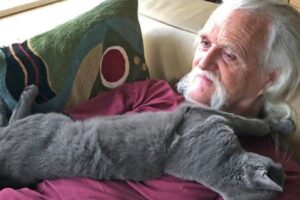 Richard Saunders e o gato, Tolly