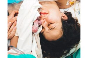 Camila e Carlos Henrique são pais de primeira viagem