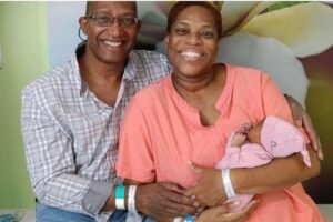 Susie e Tony comemoraram a chegada de Lily