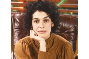 A atriz compartilhou o sexo do bebê em seu canal do Youtube