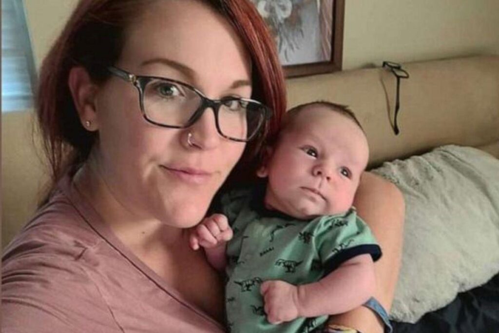 As mães doaram vários sacos de leite materno