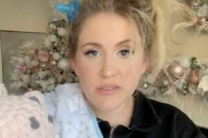 Mãe descobre estar grávida de três