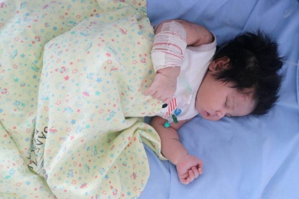 Estéfany é a primeira filha do casal!