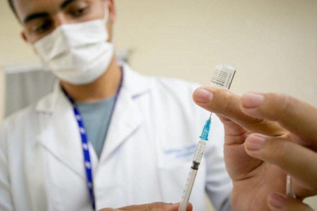 Comprovante de vacinação contra a Covid-19 é exigido em 15 capitais do Brasil para entrada de eventos