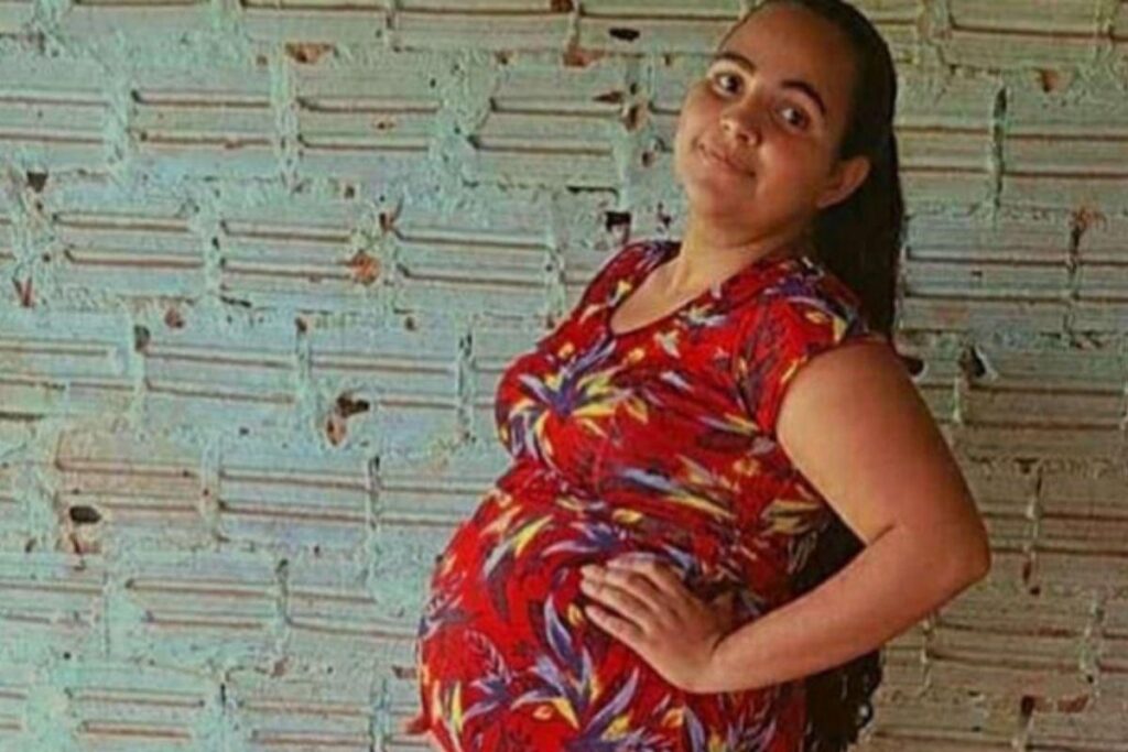 Mãe dá a luz à quatro filhos em um ano