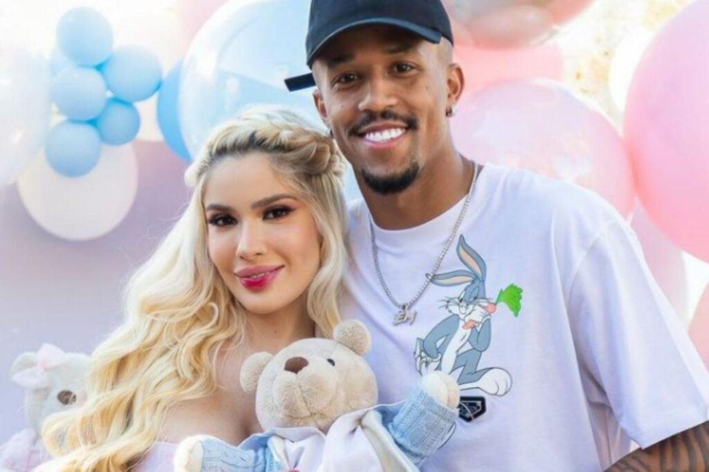Éder Militão e Karoline Lima anunciam sexo do primeiro bebê do casal em vídeo