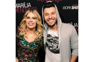 Murilo Huff presta nova homenagem à Marília Mendonça ao cantar música dela em show