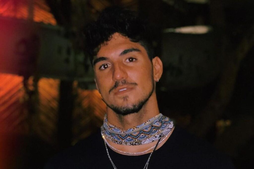 Gabriel Medina volta a comemorar o Natal ao lado do pai