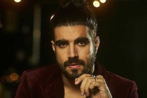 Caio Castro informou a perda da prima no Natal