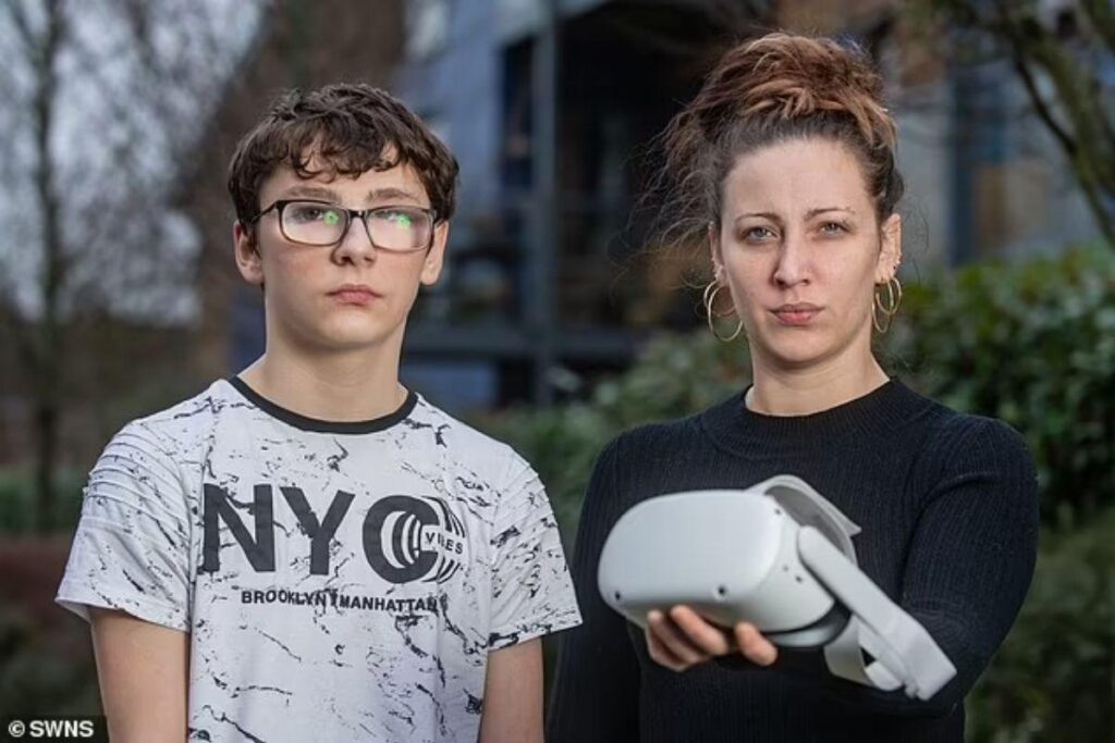 Lewis ficou com os olhos inchados após usar o Oculus Quest 2, do Meta