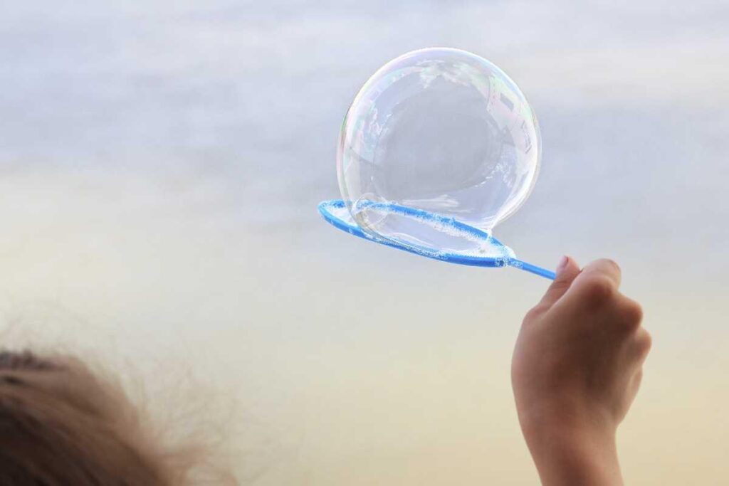 Pare um pouco e pense no que te faz feliz. Você irá se surpreender com a resposta