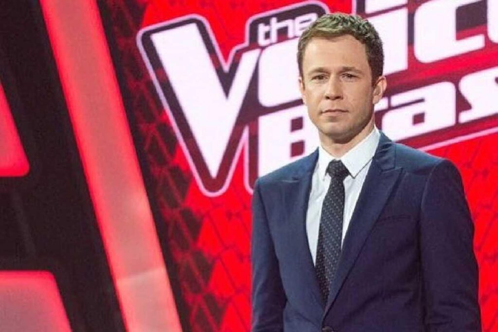 Tiago Leifert gravou alguns vídeos para explicar o motivo de não estar presente na final do The Voice Brasil
