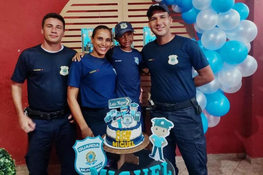 A festa de Luis Miguel contou com a presença dos agentes da Guarda Municipal