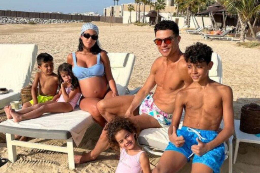 Cristiano Ronaldo admite que não quer dar um celular para o filho