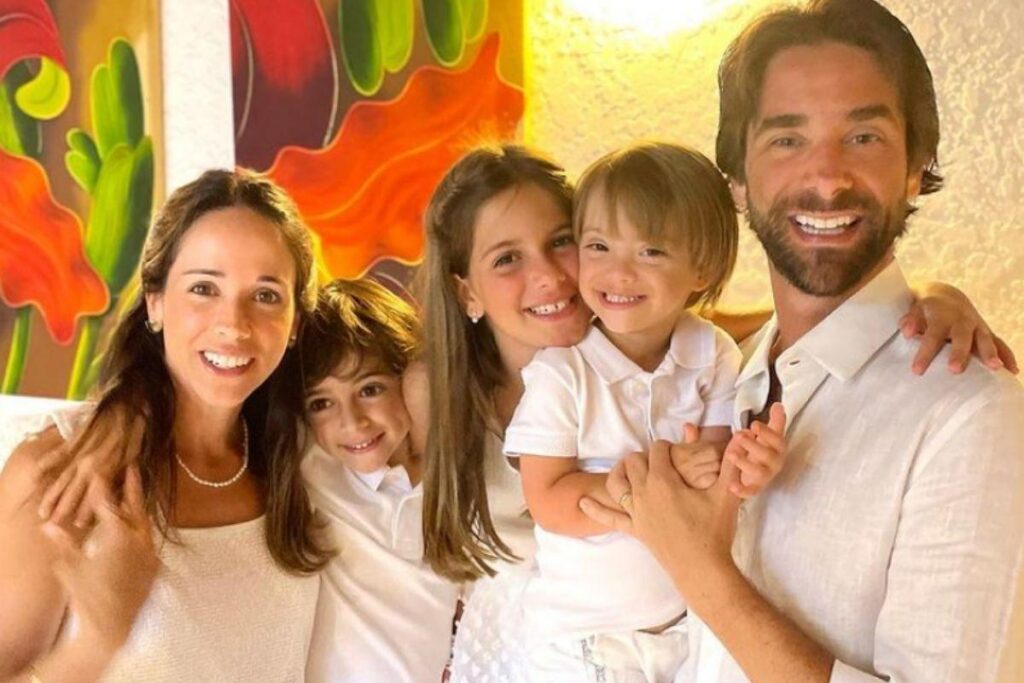 Pedro é vítima de discriminação na internet