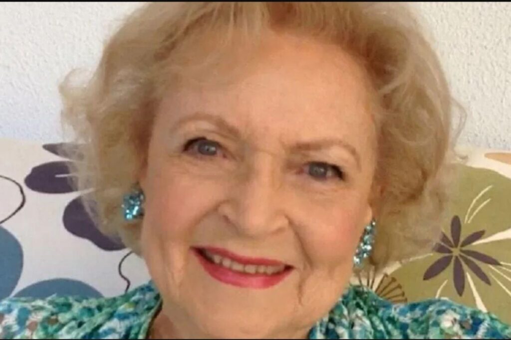 Atriz Betty White morre aos 99 anos