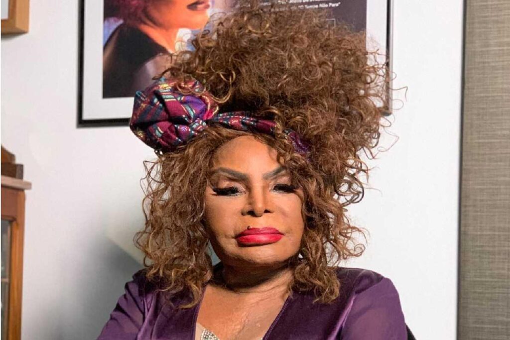 A morte de Elza Soares foi confirmada no perfil da cantora no Instagram