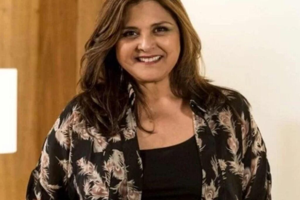 Elizangela segue hospitalizada