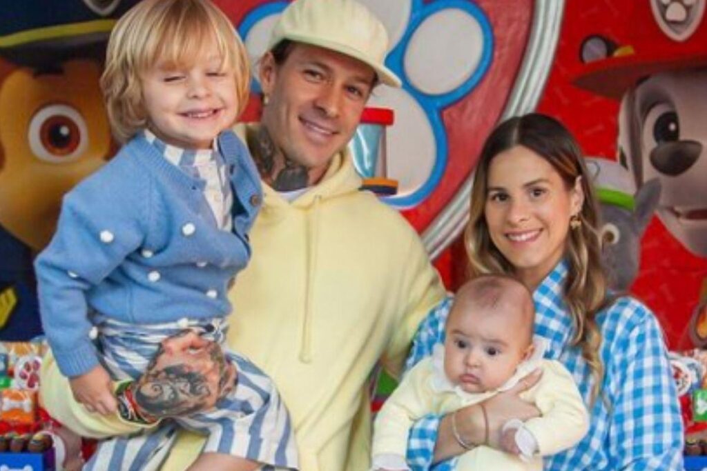 Shantal comemora aniversário de 3 anos de Pippo