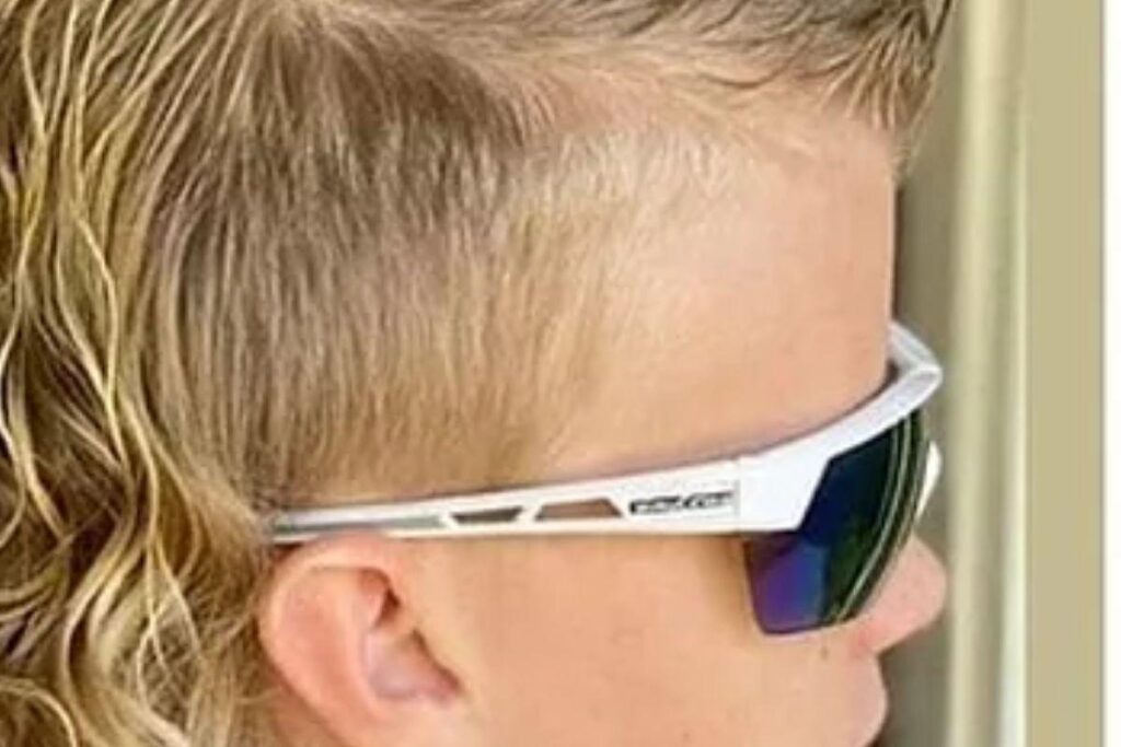 Menino ganha campeonato de mullets nos EUA