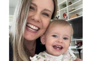 Lua é filha de Tiago Leifer com Daiana Garbin e está com retinoblastoma