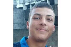 Um menino que havia sobrevivido a tragédia de Suzano não resistiu ao sofrer um choque elétrico