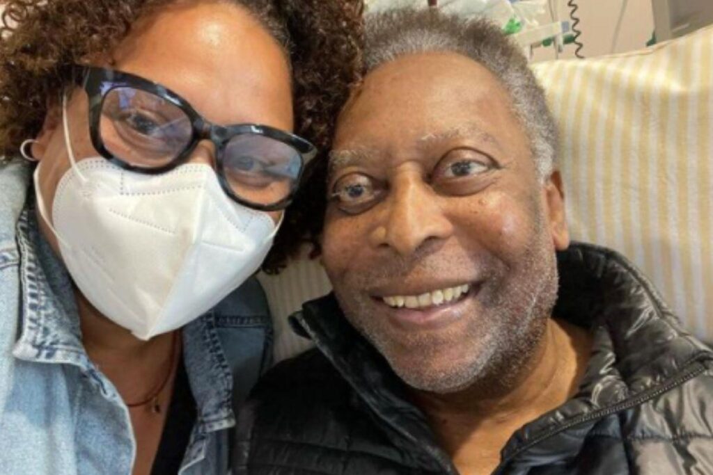 Filha de Pelé tranquilizou os fãs
