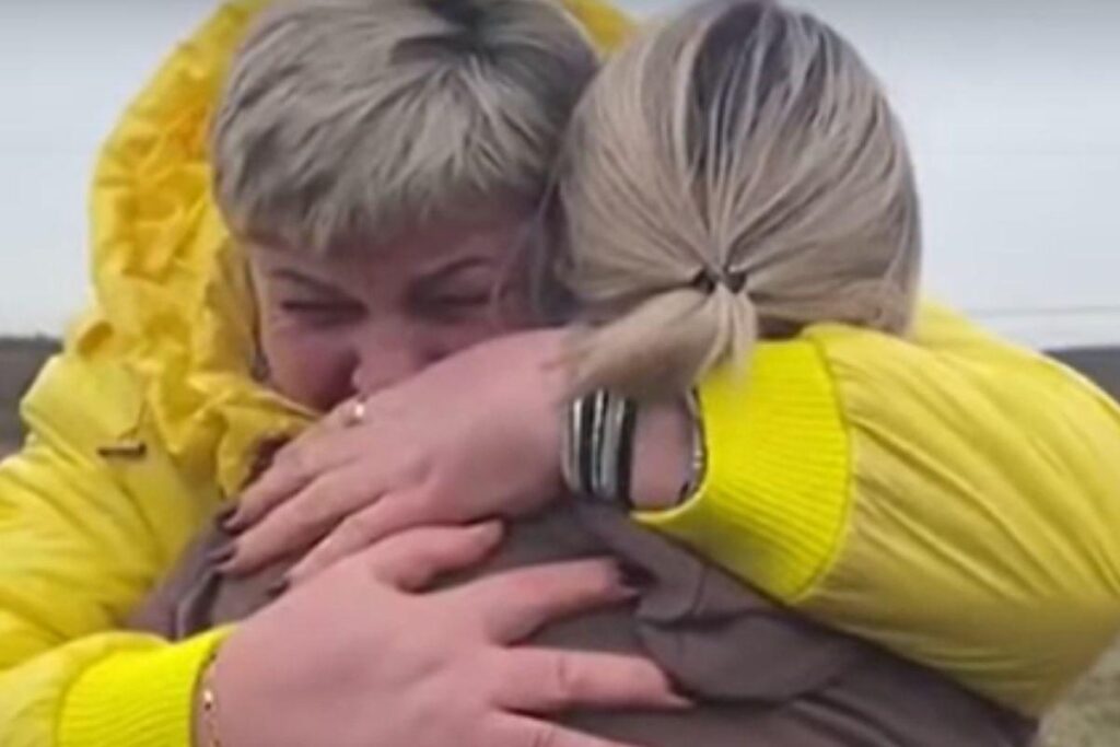 A mãe reencontrou as crianças