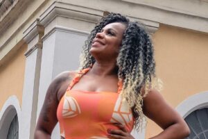 A maternidade solo de uma mulher negra envolve muitas outras dificuldades