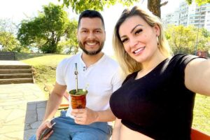Andressa Urach deu à luz Leon no dia 11 de fevereiro