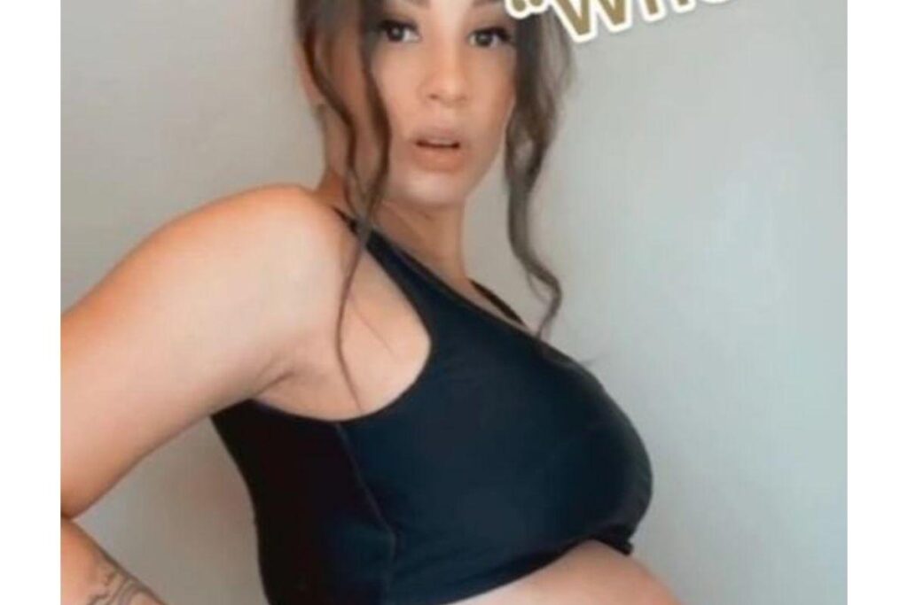 A mãe mostrou algumas horas depois como a barriga estava