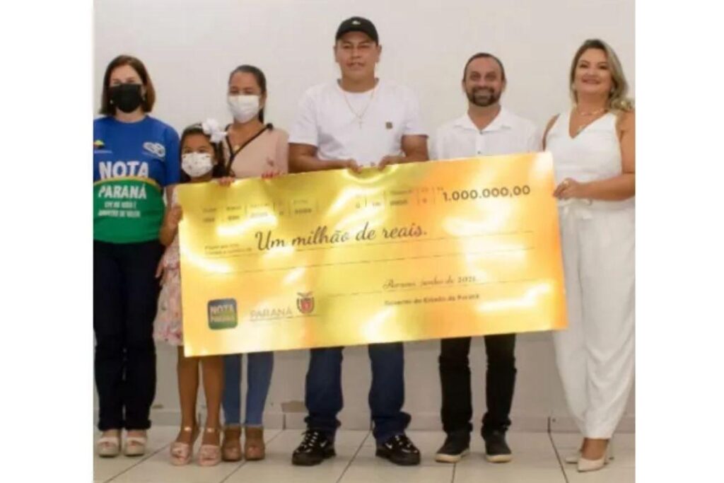 Pai ganha R$ 1 milhão em sorteio minutos depois do primeiro filho nascer: “Não caiu a ficha”